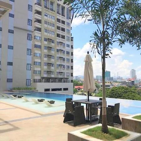 The Persimmon Condominium 宿务 外观 照片