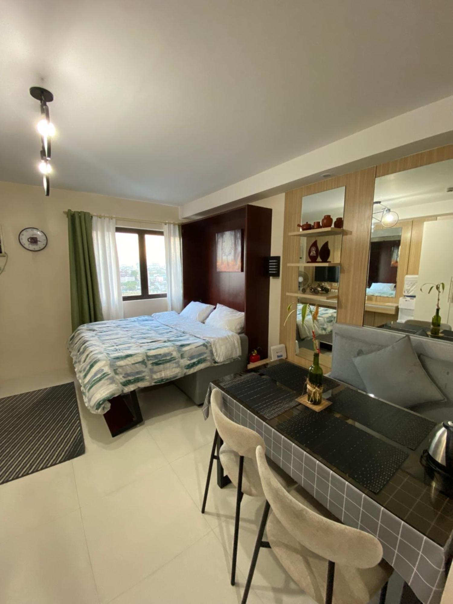 The Persimmon Condominium 宿务 外观 照片