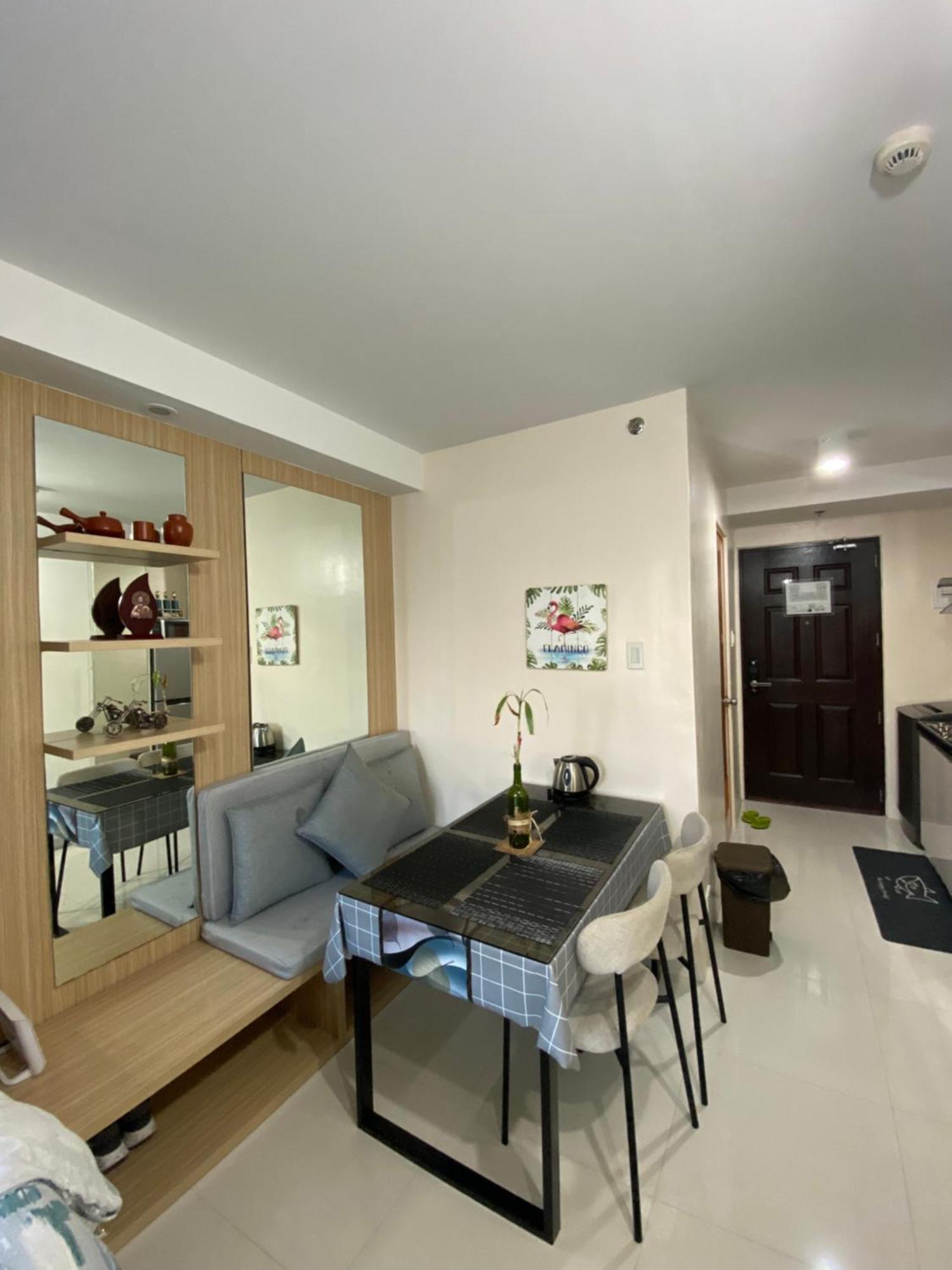 The Persimmon Condominium 宿务 外观 照片